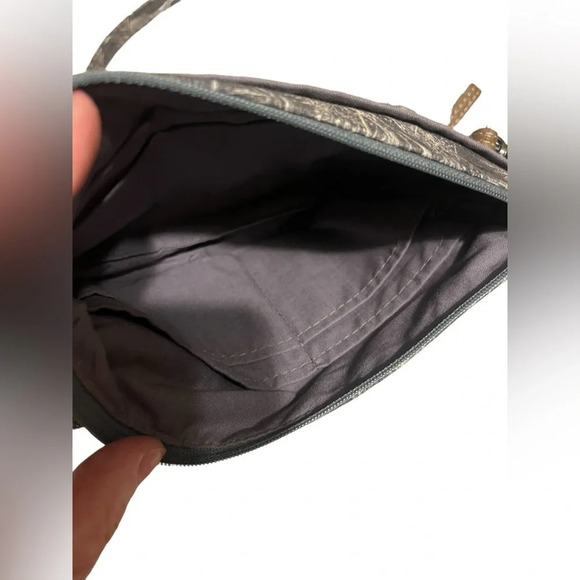 Beautiful Vegan Leather Canvas Cloth Crossbody - Picture 7 of 10